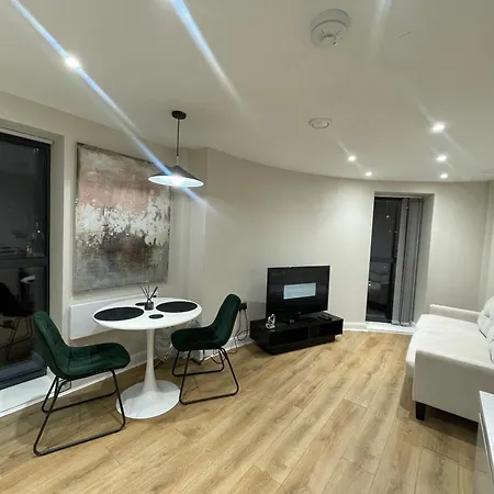 Old North St * 리즈