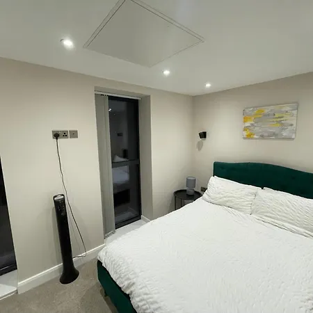 Old North St 公寓 利兹