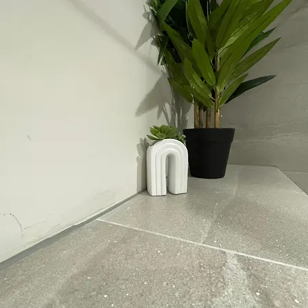 Old North St * 리즈