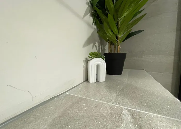 Old North St * לידס