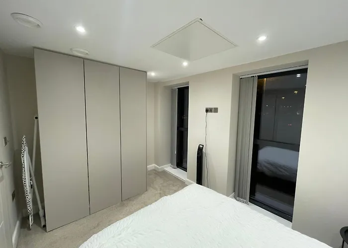 Apartment Old North St